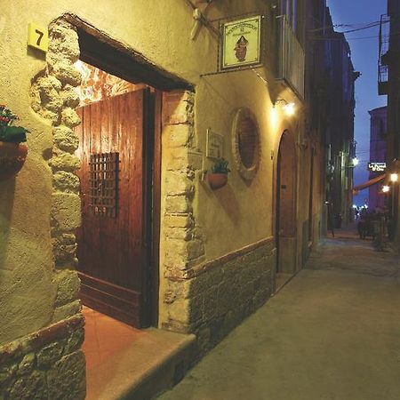 Donnaciccina Accomodation Hotel Tropea Exterior photo