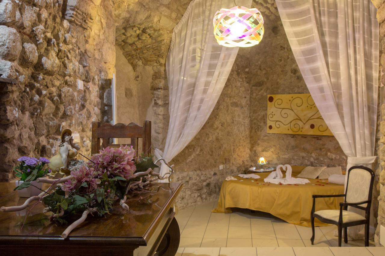 Donnaciccina Accomodation Tropea Exterior photo