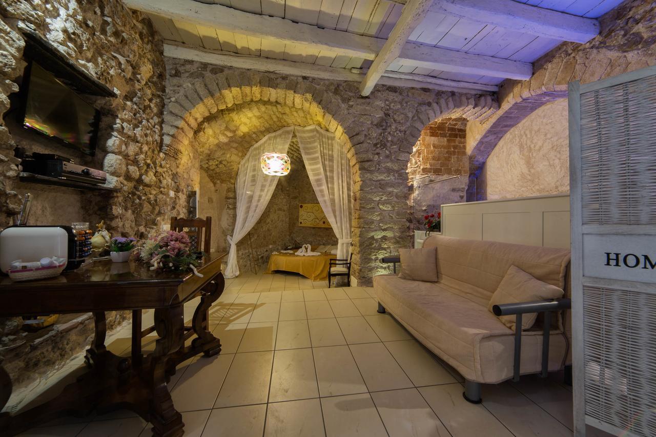 Donnaciccina Accomodation Tropea Exterior photo