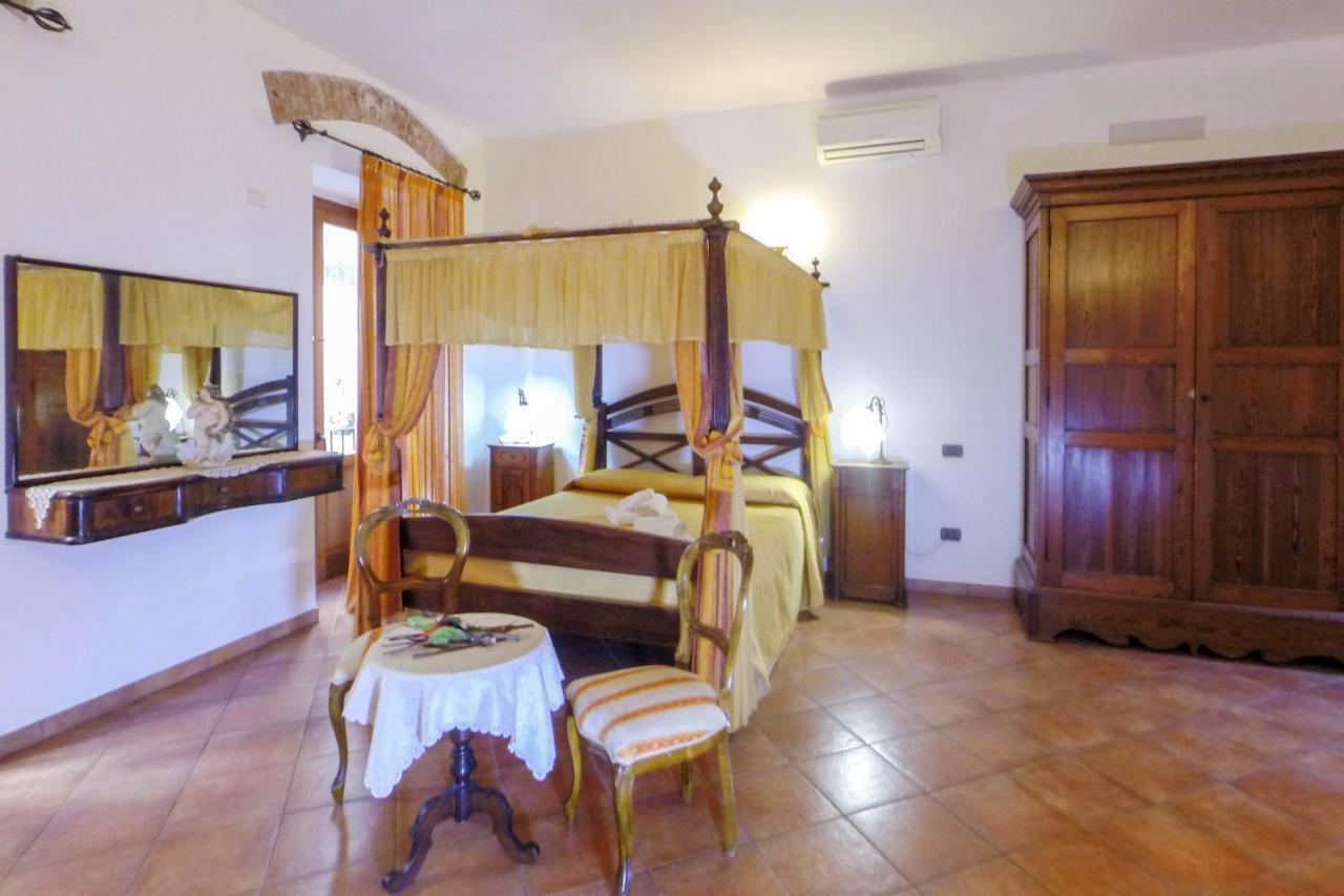 Donnaciccina Accomodation Tropea Exterior photo